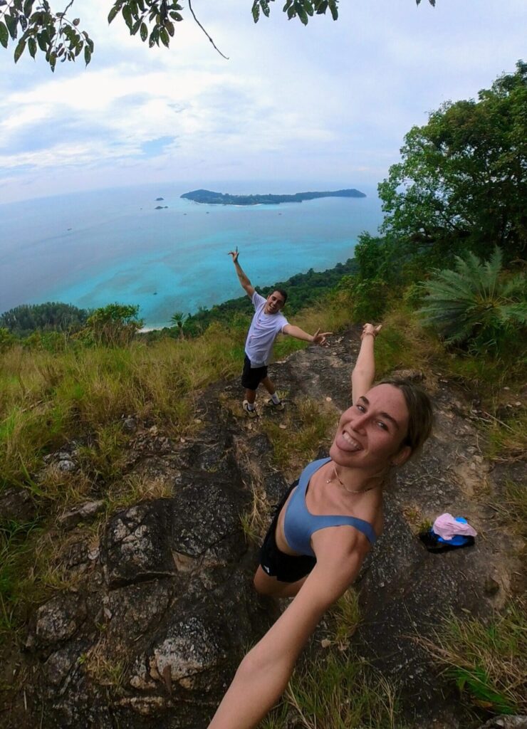 trekking